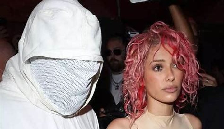 Bianca Censori Breast Augmentation: A Comprehensive Guide to Her Journey and Procedure