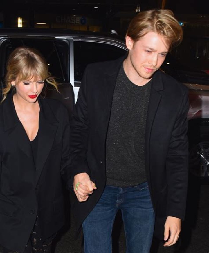 Taylor Swift and John Mayer's Dating Timeline: How Old Was Taylor Swift?