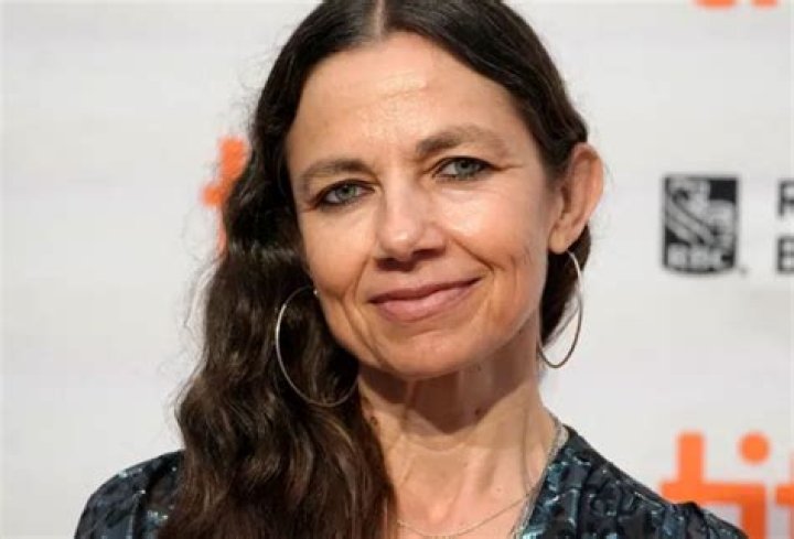 Justine Bateman Height: A Comprehensive Look at the Renowned Actress